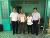 Công đoàn Sở Tài chính trao tặng nhà “Tình thương” cho hộ đồng bào nghèo.